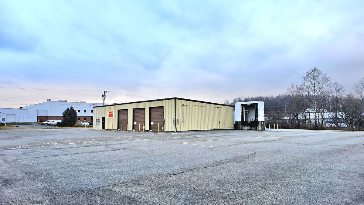 212 Hobart Dr