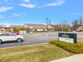 NNN MCLAREN | MOUNT PLEASANT
