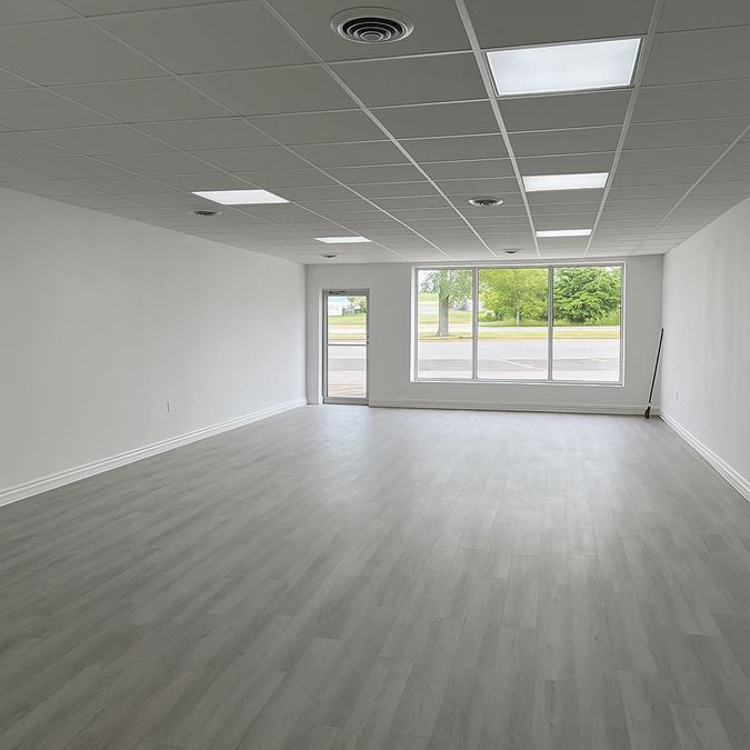 6354 Transit Road - 900+/- SF Retail/Office Newly Renovated Space Available