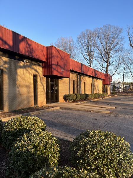 Photo of commercial space at 9108 Glenwood Avenue in Raleigh
