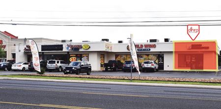 Thompson Square Shopping Center - San Antonio