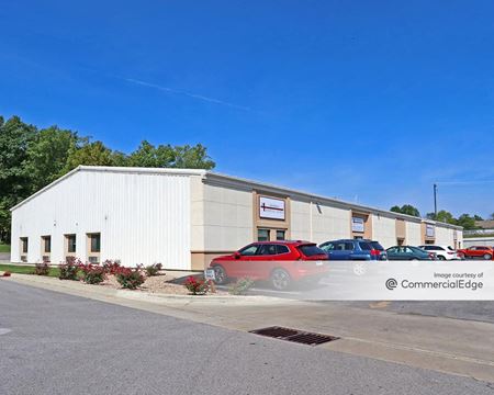 Photo of commercial space at 3209 West Fullerton Pike in Bloomington