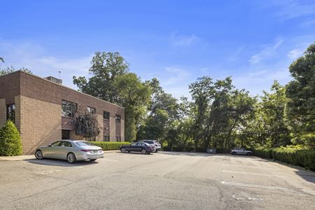 Photo of commercial space at 1 Woodland Avenue in Paramus