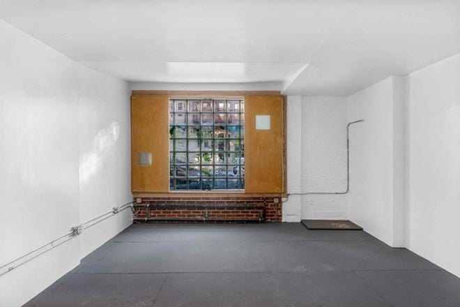 177 S 4th St