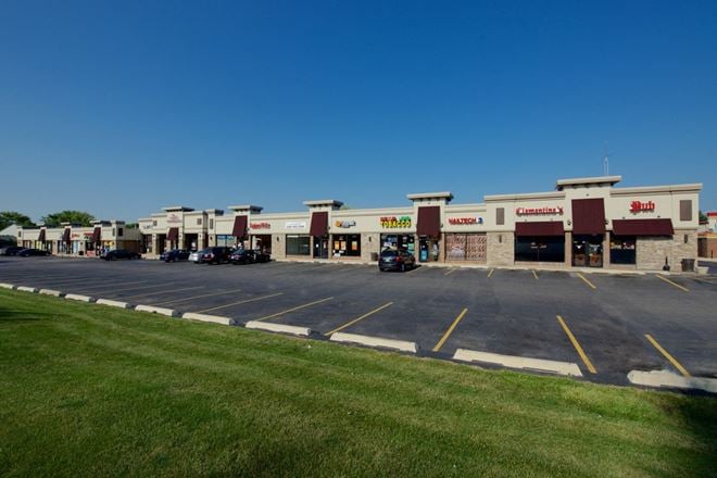 Retail space for Rent at 317-61 N. Schmidt Road in Bolingbrook
