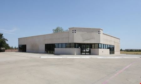 Photo of commercial space at 6976 Rufe Snow Drive in N. Richland Hills