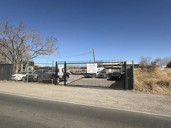 Commercial Lot with Metal Building