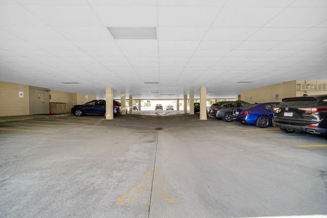 1S443 Summit Ave, Suite 101, Oakbrook Terrace, IL 60181