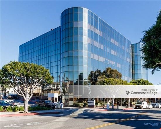 2001 Wilshire