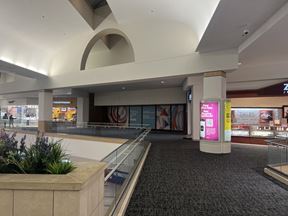 600 Santa Rosa Plaza