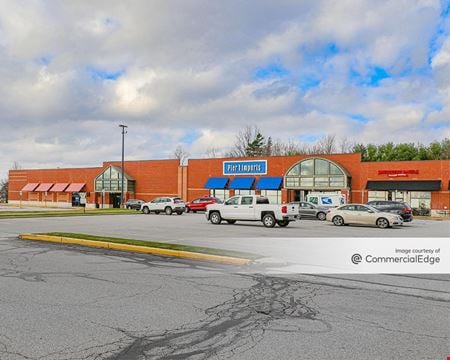 Retail space for Rent at 3737 West Market Street in Akron