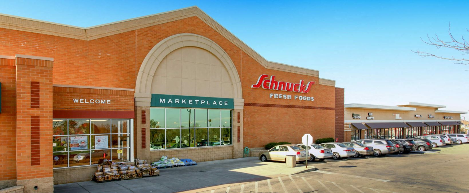 975 S Annie Glidden Rd, Dekalb, IL 60115