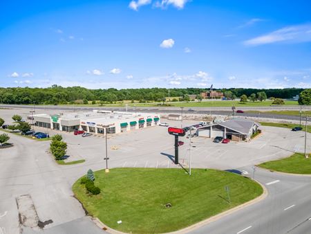 Photo of commercial space at 4000 Fort Campbell Boulevard in Hopkinsville