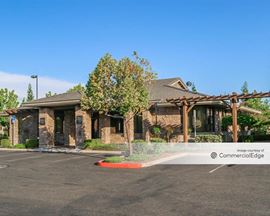 1735 Creekside Drive