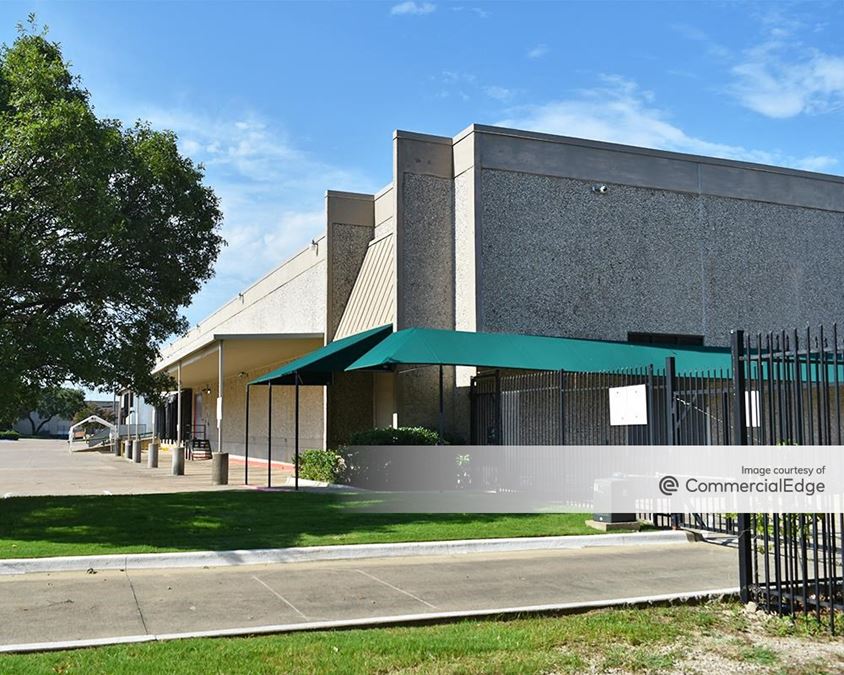 4500 South Cockrell Hill Road, Dallas, TX Industrial Building