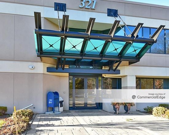 321 Commonwealth Road