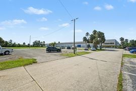 Warehouse for Sub-Lease