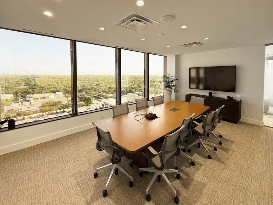 Douglas Center Sublease