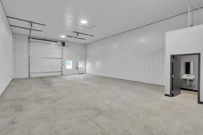 Flex Warehouse & Storage Suites at Eastport