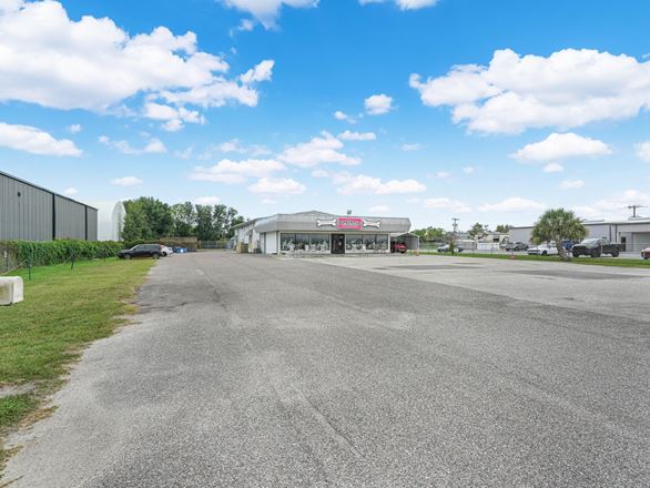 Rare Single-Tenant Building Near Polk Parkway