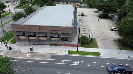 Retail space for Rent at 230 N Broad St in New Orleans