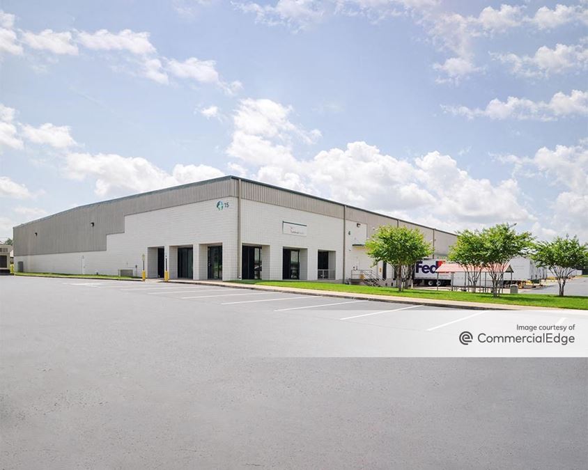 15 Ingram Blvd, La Vergne, TN 37086