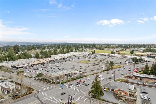 Cascade Plaza