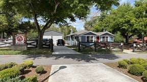 1,424 SF Office/Retail Building Downtown Clermont
