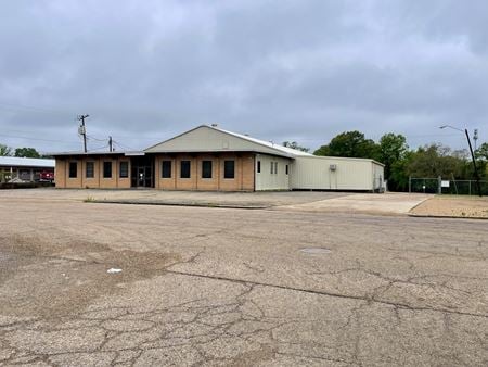 Photo of commercial space at 2689 Livingston Road in Jackson