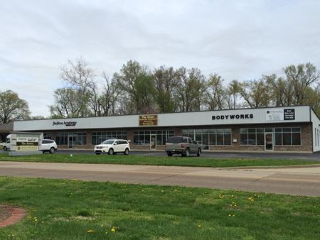 Photo of commercial space at 2018 Maxwell Avenue in Evansville