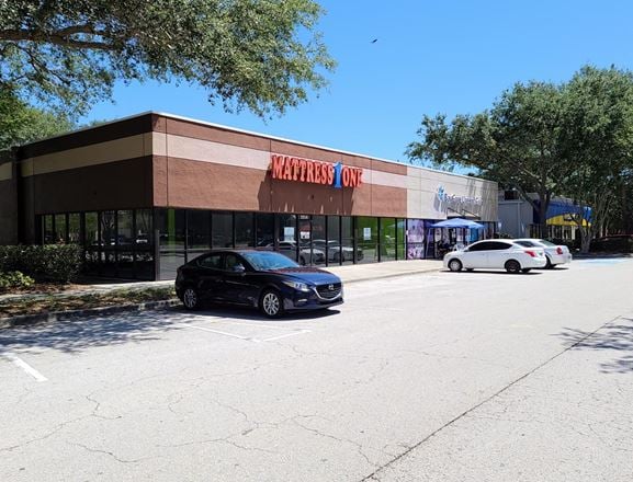Brandon Boulevard Shops