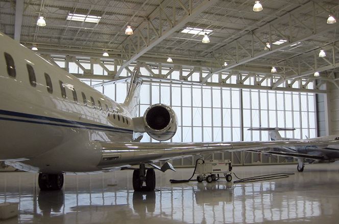 Falcon Field Corporate Hangar C7