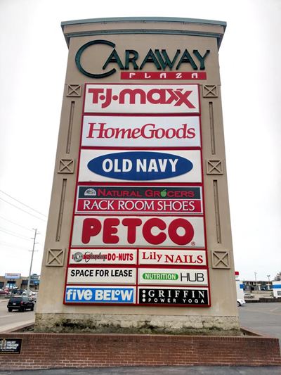 1111-1315 S Caraway Rd