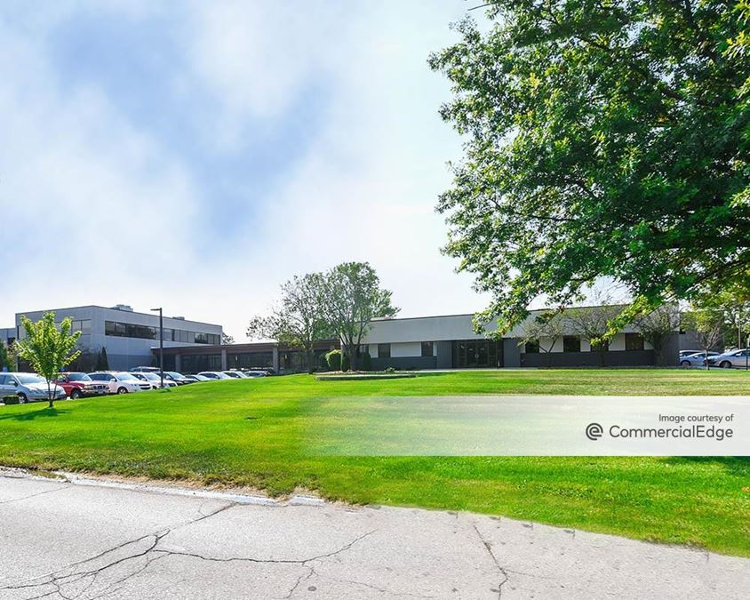 2100 Fleur Drive, Des Moines, IA 50321