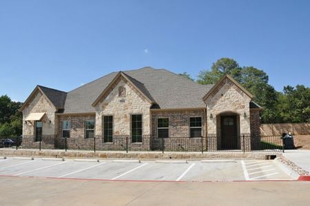 Photo of commercial space at 8609 Mid Cities Boulevard in North Richland Hills