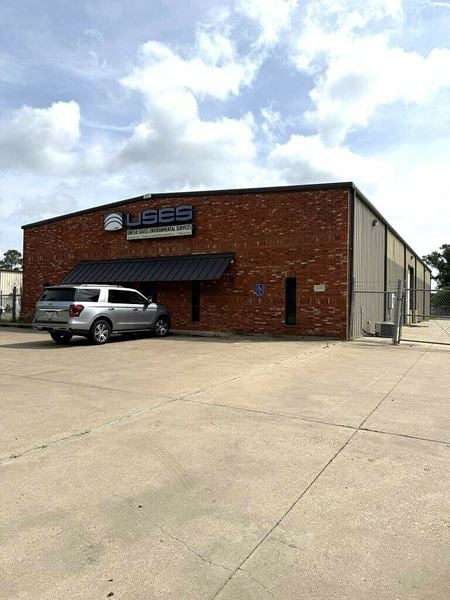 Photo of commercial space at 9435 Saint Vincent Ave in Shreveport