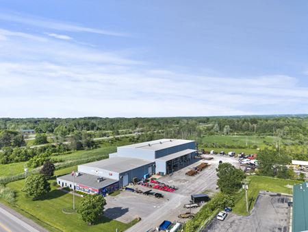 Photo of commercial space at 991 Maple St in Elma