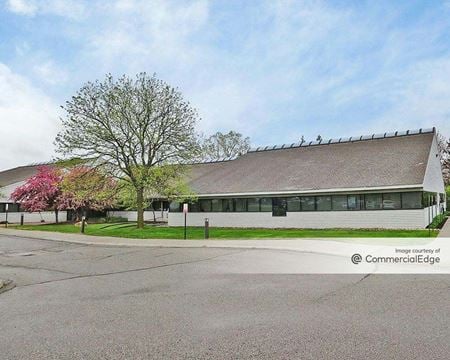 Office space for Rent at 27600 Northwestern Hwy in Southfield