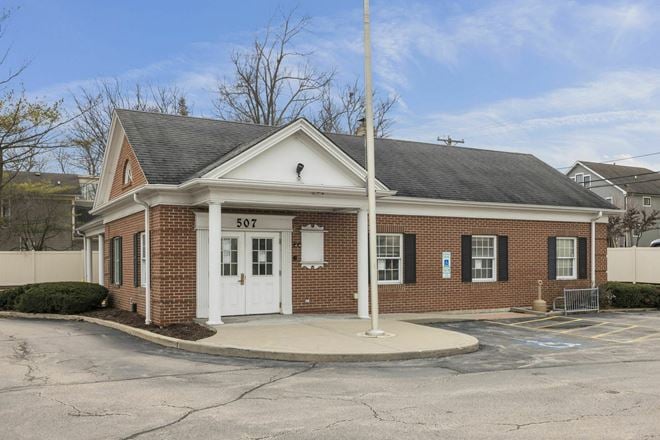 Downtown Naperville Prime Location
