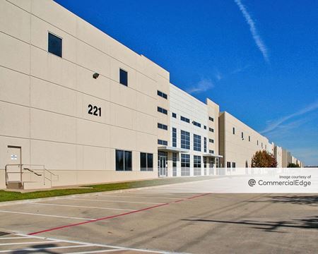 Portwall Distribution Center - 221 Portwall Street - Houston
