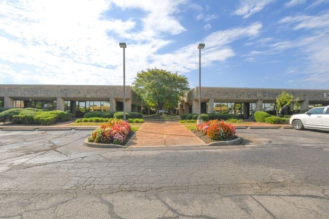 Executive Park South