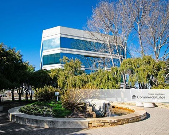 301 & 401 Island Pkwy