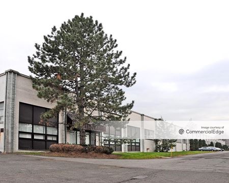 Industrial space for Rent at 301 Mayhill Street in Saddle Brook