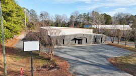 1832 University Commercial Pl