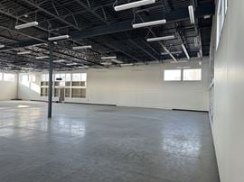 2329 W North Ave