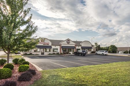 Retail space for Rent at Corner Of Radnor Road & Willow Knolls Road in PEORIA