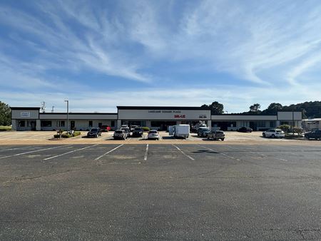 Commercial space for Rent at 1000 Lakeland Square in Flowood