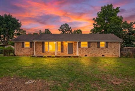 Unassigned space for Sale at 422 Burch Road in Clarksville