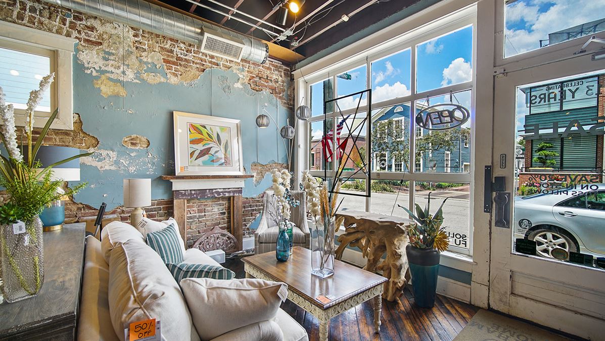 517 E Walnut St, Indianapolis