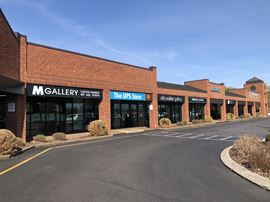 Thoroughbred Square Shopping Center